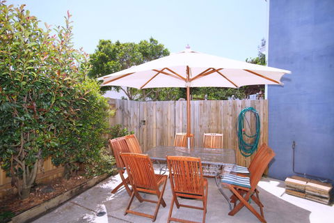 FANTASTIC HOLIDAY UNIT IN A PERFECT LOCATION - Accommodation Australia 2