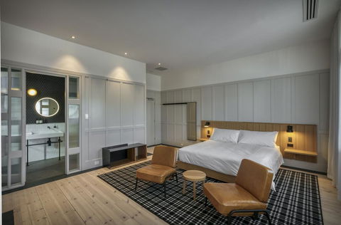 Farmers Home Hotel - Accommodation Australia 2