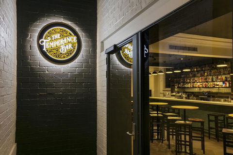 Farmers Home Hotel - Accommodation Australia 1