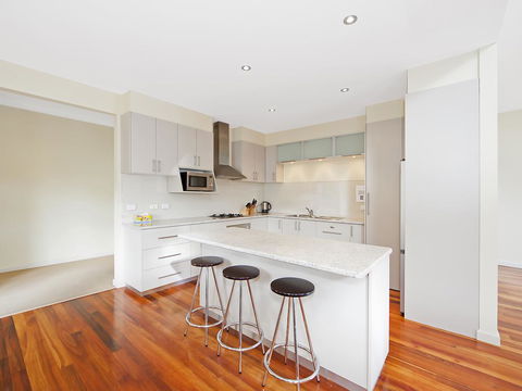 Felicity - Accommodation Australia 1