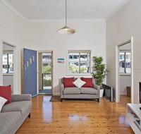 Fingal Beach Shack  Fingal Bay - Accommodation Australia