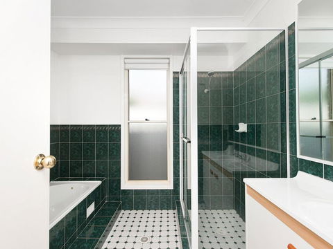 Fingal Waves @ Fingal Bay NSW - Accommodation Australia 3