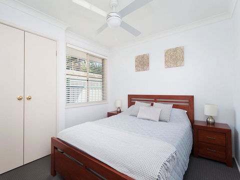 Fingal Waves @ Fingal Bay NSW - Accommodation Australia 1