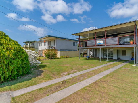 Finlay's Retreat - Pet Friendly House - Yamba - Accommodation Australia 3