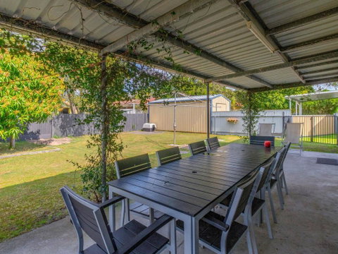 Finlay's Retreat - Pet Friendly House - Yamba - Accommodation Australia 1