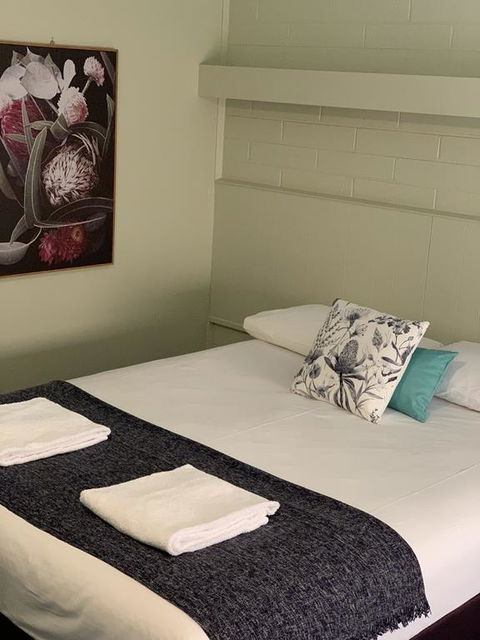 Finley Country Club Hotel Motel - Accommodation Australia 1