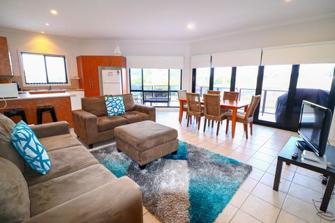 Flexi At Belmont - Accommodation Australia 2