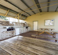 Fossickers Tourist Park - Accommodation Australia