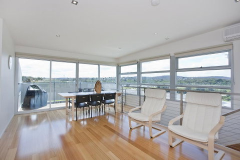 Four Kings Apartment - Deluxe 2br #3 - Accommodation Australia 2