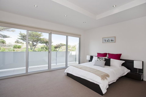 Four Kings Apartment - Deluxe 2br #3 - Accommodation Australia 3