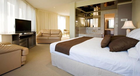 Frankston International - Accommodation Australia 1