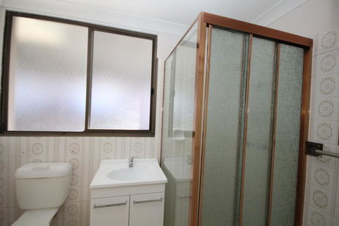 FRASERS COTTAGE- 23 Castle St Laurieton - Australia Shopping 1