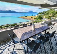 Fully Renovated Frangipani Beach Front Apartments - Accommodation Australia