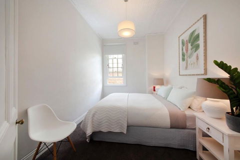 FUN TIMES In HUGE House 1 Minute To SYDNEY HARBOUR - Accommodation Australia 3