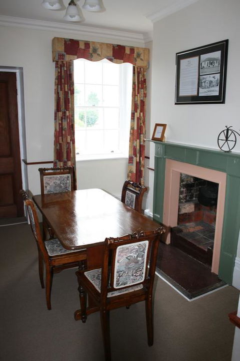 Gaol House Cottages - Australia Shopping 2