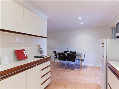 Garden City Short Stays - Accommodation Australia 1