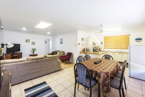 Gardina Place - Bed n Breakfasts 0