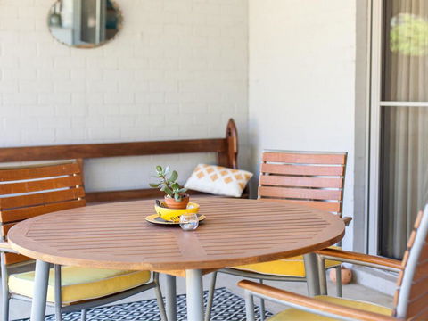 Gartelmann Studio @ Gartelmanns Wines Walk To The Deck Cafe + Wine Tasting - Accommodation Australia 2