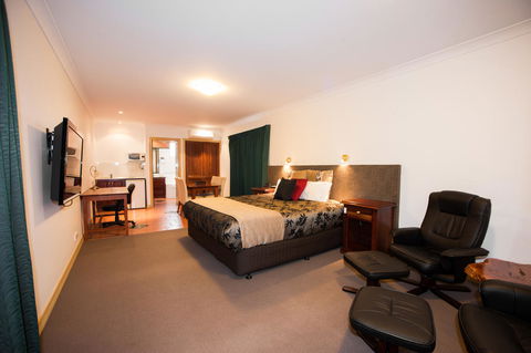 Georgian Motor Lodge - Local Tourism 3
