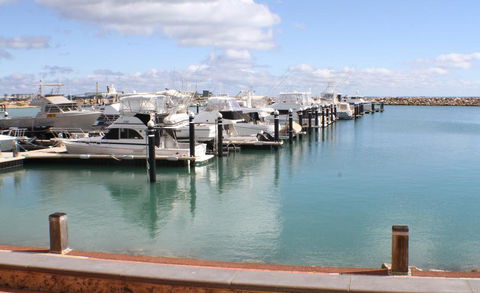 Geraldton Holiday Unit - Accommodation Australia 0