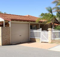 Geraldton Luxury Retreat 2 - Accommodation Australia