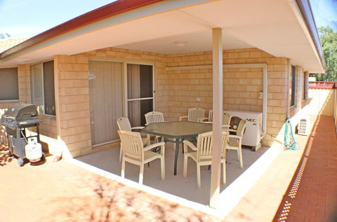 Geraldton Luxury Vacation Home - Accommodation Australia 1