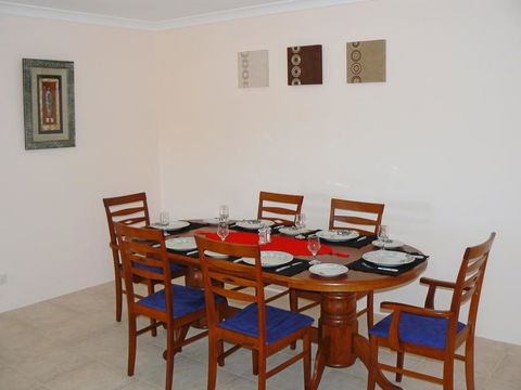 Geraldton Luxury Vacation Home - Accommodation Australia 3