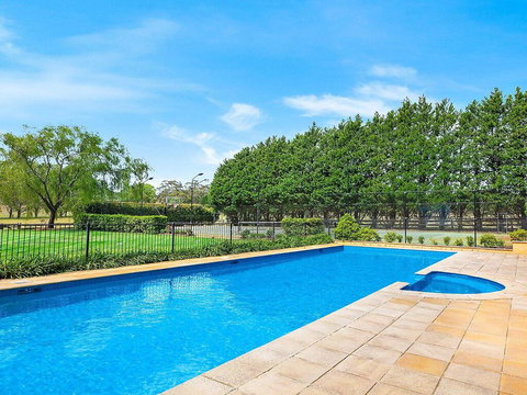 Gerron Park - Country Luxe, Tennis Court And Pool - Australia Shopping 2