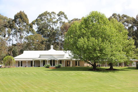 Gilgara Retreat - Australia Shopping 1