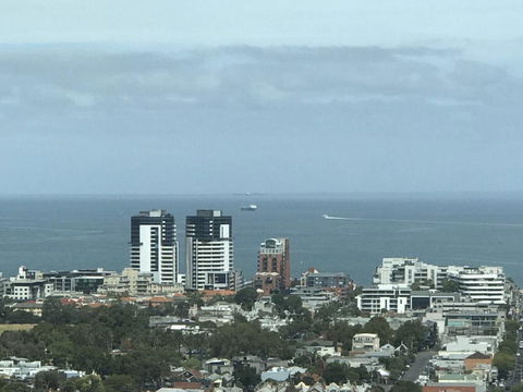 Gladly Inn 2802 - Australia Shopping 0