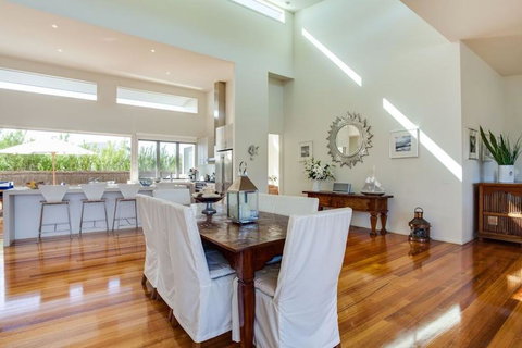 Glamour On Gulls - Australia Shopping 1