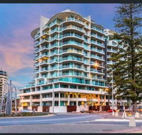 Glenelg Getaway 3 bedroom apartment - Accommodation Australia