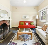GlenIris Beautiful 6BedderFamily House2BathPool - Accommodation Australia
