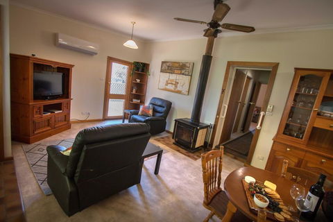 Glenlee Cottage - Accommodation Australia 2