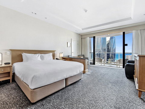 Gold Tower Private Hotel Suite With Ocean Views - Australia Shopping 0