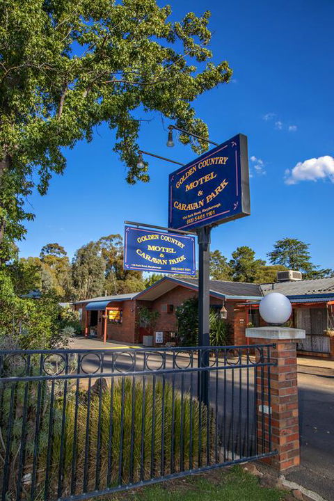 Golden Country Motel And Caravan Park - Australia Shopping 3