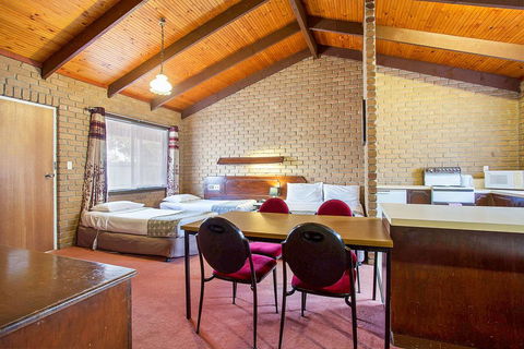 Goldfields Motel - Accommodation Australia 3