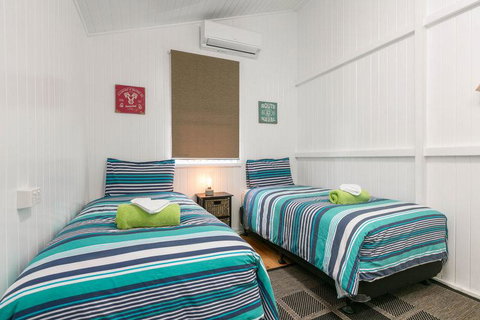 Gorgeous Cottage Close To The City - Accommodation Australia 2