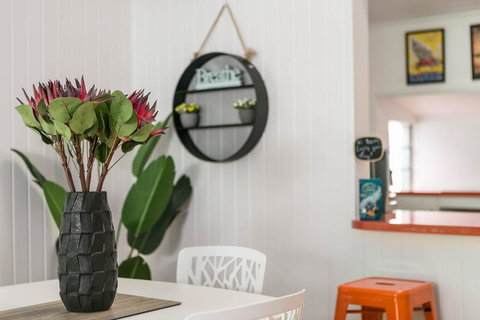 Gorgeous Cottage Close To The City - Accommodation Australia 1