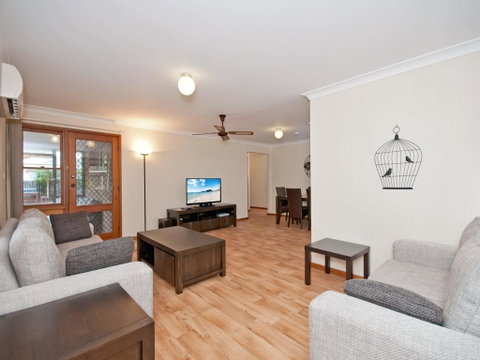 Government Road, 27, Skippers Rest - Accommodation Australia 0
