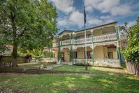 Book Ashgrove Accommodation Vacations Accommodation Australia Accommodation Australia