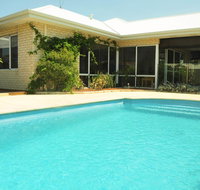Halls Head Holiday Home - Accommodation Australia