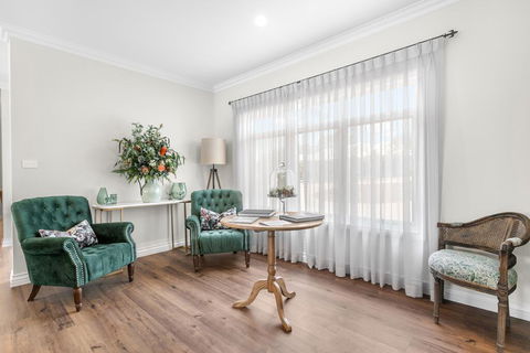 Hamptons On Figtree - Local Tourism 1