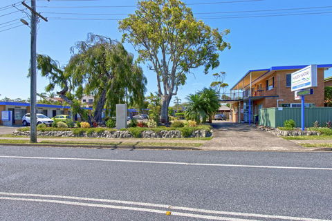Haven Waters Motel & Apartments - Accommodation Australia 1