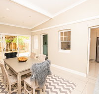 Heritage Bowen Terrace 3 Bed 2 Bath - Walk to CBD - Accommodation Australia