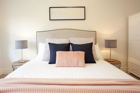 Heritage Home Metres From Manly Beaches And Dining - Accommodation Australia 3