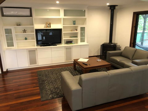 Hidden Gem Acreage Close To Terrigal Beach - Australia Shopping 3