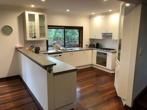 Hidden Gem Acreage Close To Terrigal Beach - Australia Shopping 1