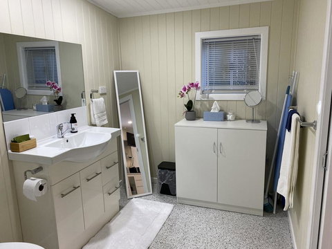 Hideaway On Hume #2 - Local Tourism 2