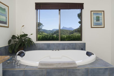 Hillcrest Mountain View Retreat - Local Tourism 2